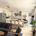 My Trip In Paris - Temple